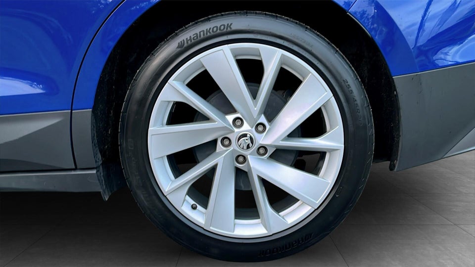 Skoda Enyaq 80 iV Loft 5d