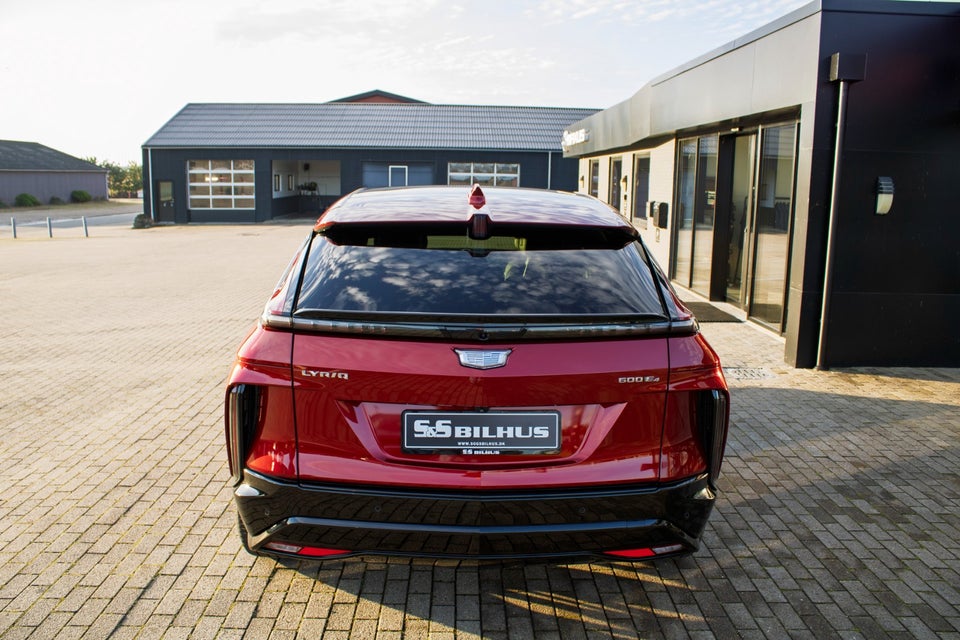 Cadillac Lyriq 600 E4 Sport AWD 5d