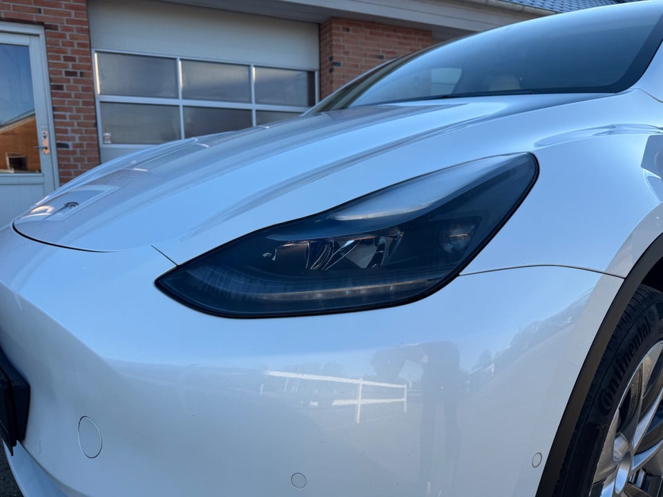 Tesla Model Y Long Range AWD 5d
