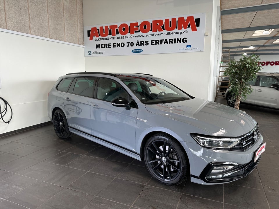 VW Passat 2,0 TSi 272 R-line Variant DSG 4Motion 5d