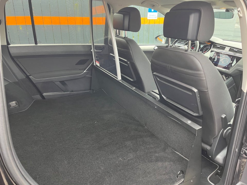 VW Touran 2,0 TDi 122 Comfortline Van 5d