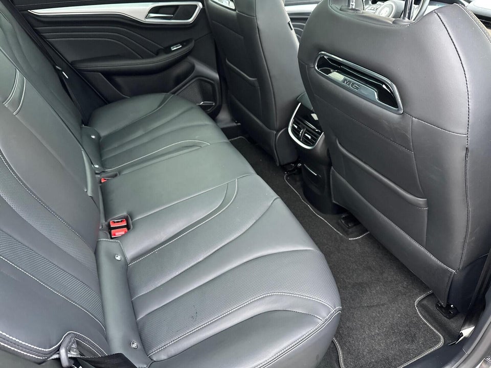 MG Marvel R Luxury 5d