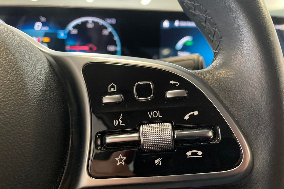 Mercedes EQA250 Progressive 5d