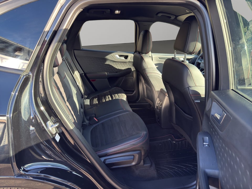 Ford Kuga 2,5 PHEV ST-Line X CVT 5d