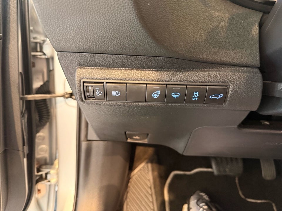 Toyota Corolla 2,0 Hybrid H3 Smart Touring Sports MDS 5d