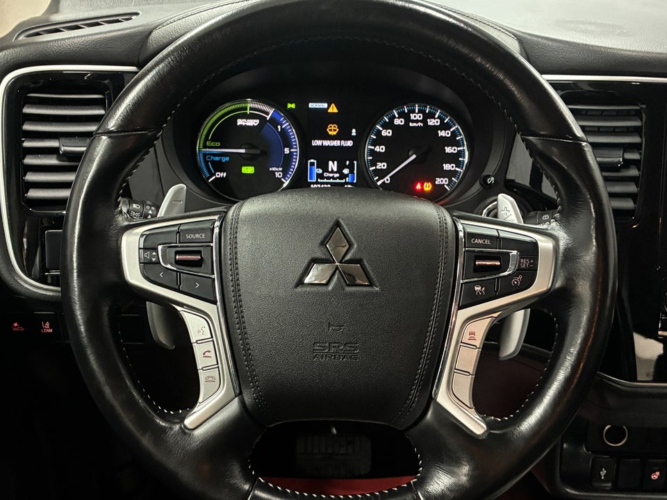 Mitsubishi Outlander 2,4 PHEV Intense CVT 4WD 5d
