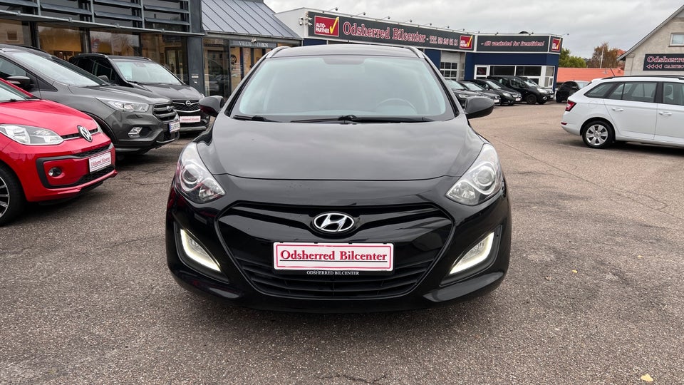 Hyundai i30 1,6 CRDi 110 Comfort Go! CW 5d