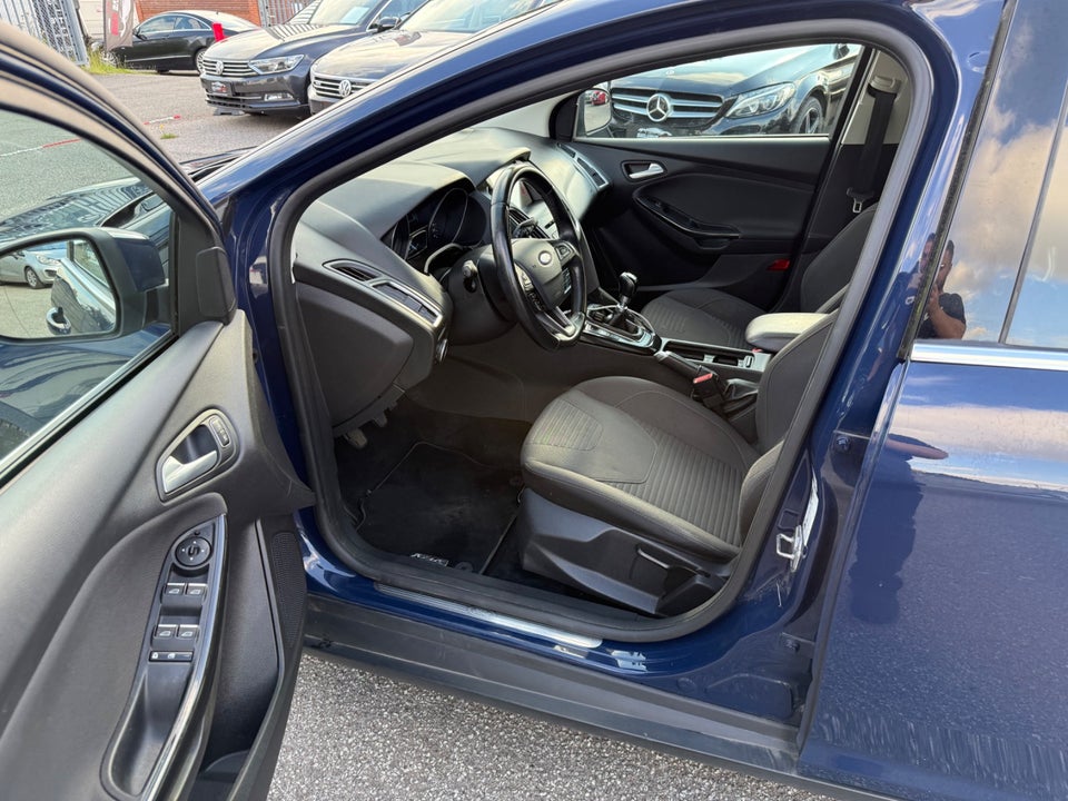 Ford Focus 1,0 SCTi 125 Titanium stc. 5d