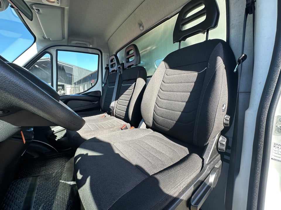 Iveco Daily 3,0 35S18 12m³ Van AG8