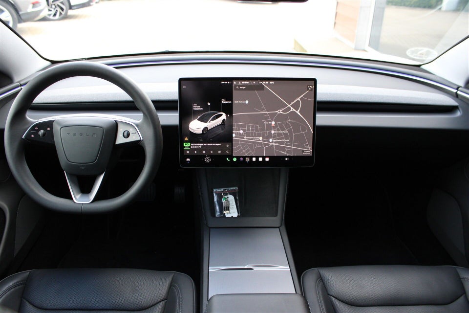 Tesla Model 3 Long Range AWD 4d