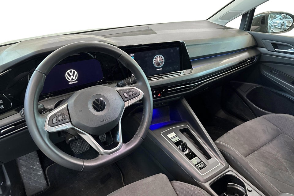 VW Golf VIII 1,5 eTSi 150 Style Variant DSG 5d