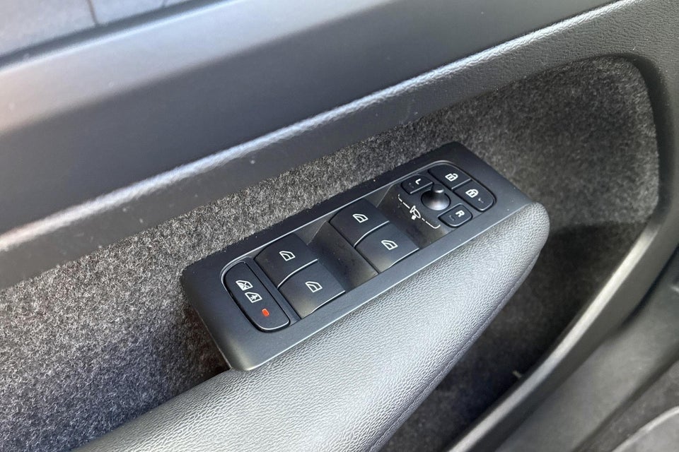 Volvo XC40 ReCharge Core 5d