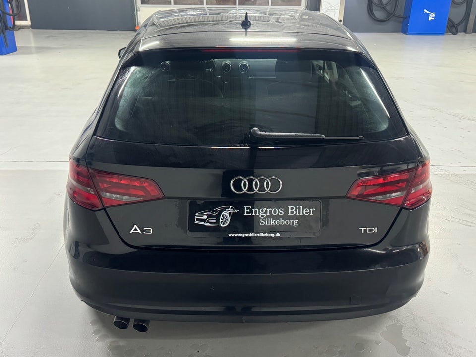 Audi A3 2,0 TDi 150 Attraction Sportback 5d