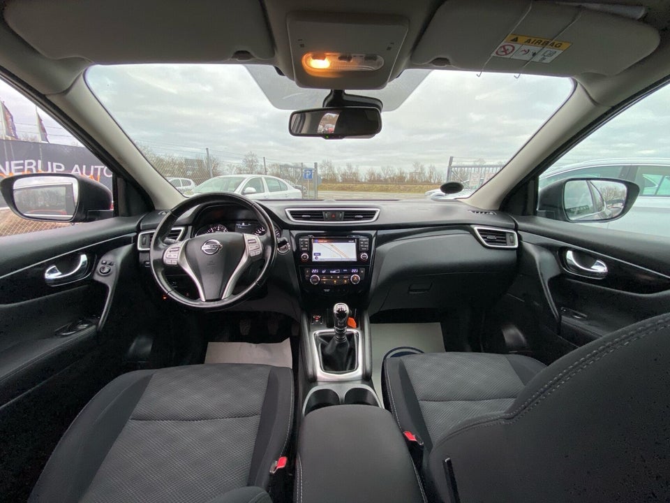 Nissan Qashqai 1,2 Dig-T 115 N-Connecta 5d