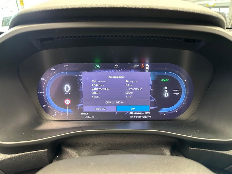 Volvo XC40 P8 ReCharge Twin Plus 5d