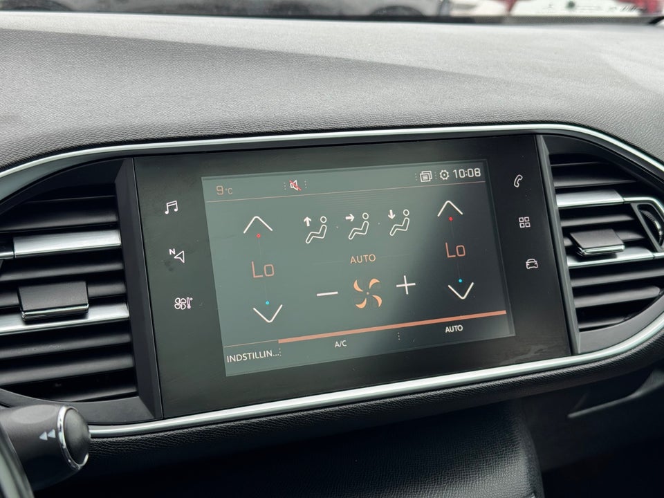 Peugeot 308 1,6 BlueHDi 120 Allure Sky 5d