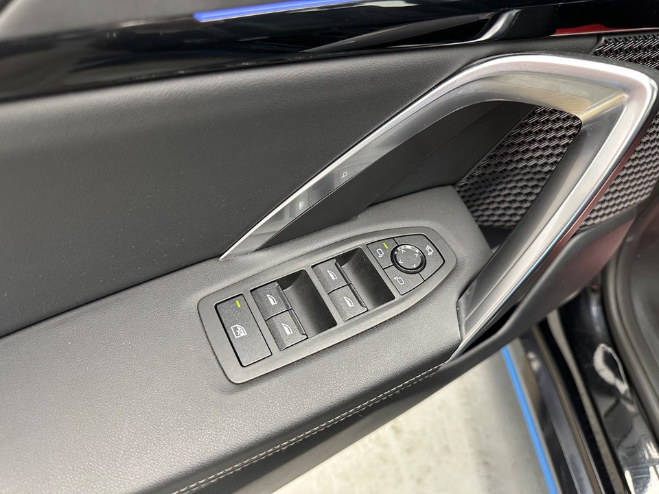 BMW iX1 xDrive30 X-Line 5d