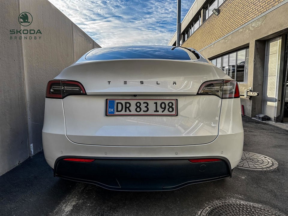 Tesla Model Y Long Range AWD 5d