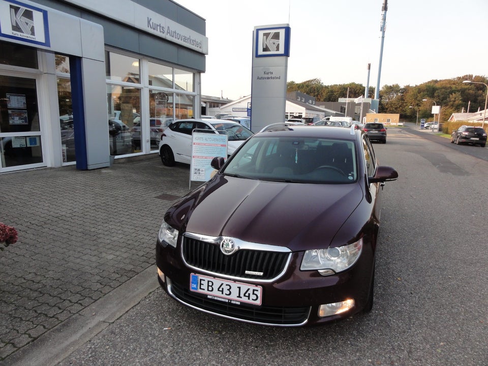 Skoda Superb 1,6 TDi 105 Comfort Combi GreenLine 5d