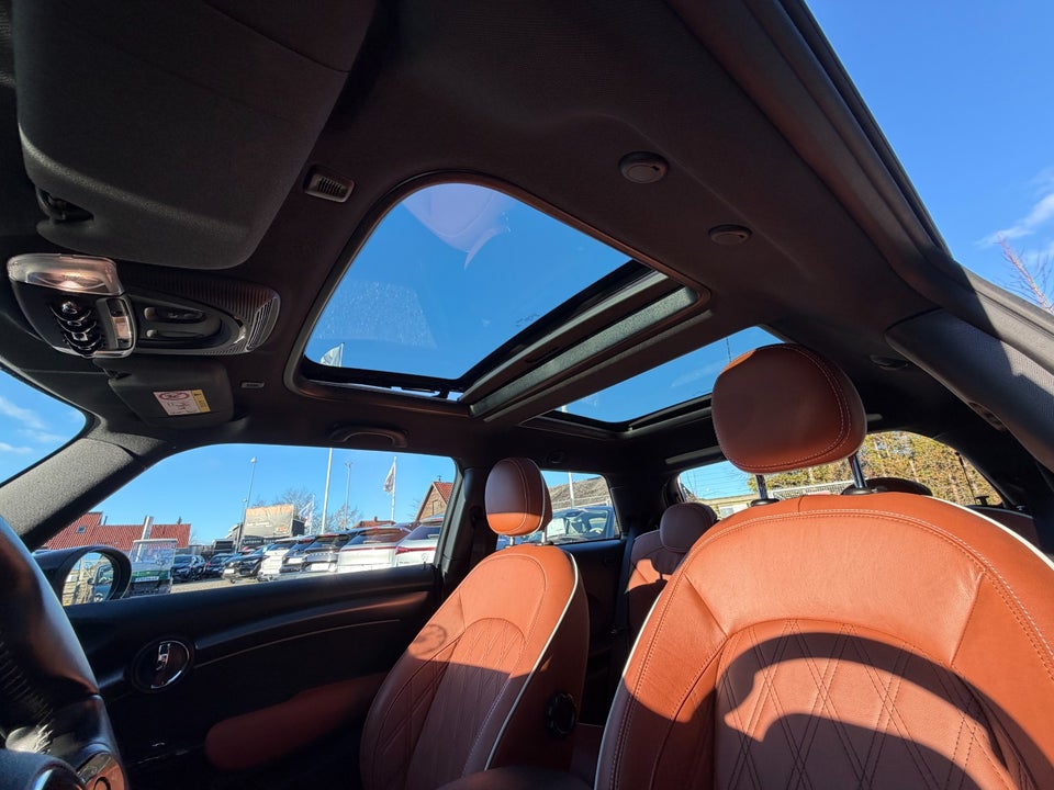 MINI Cooper SE Maximise 3d