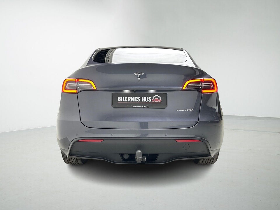 Tesla Model Y Long Range AWD 5d