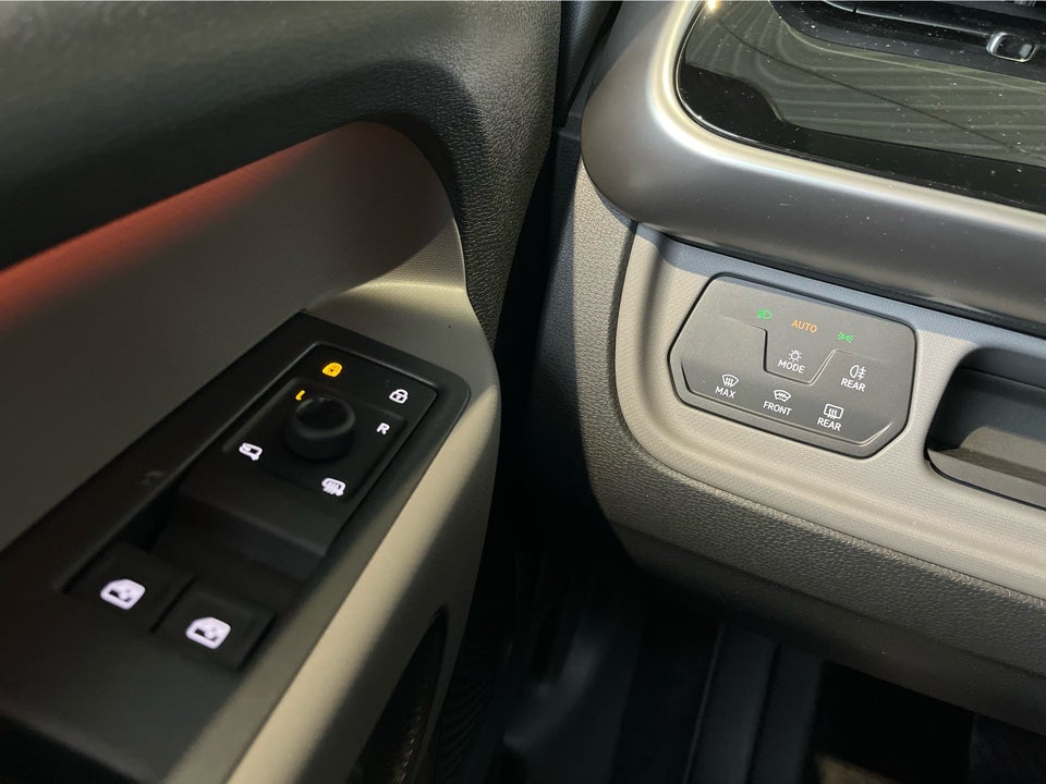 VW ID.Buzz 86 Life+ 7prs LWB 5d