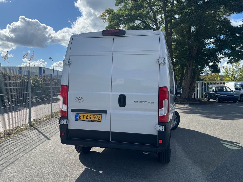 Toyota ProAce Max 2,2 D 180 Comfort Master Kassevogn L2H2 aut.
