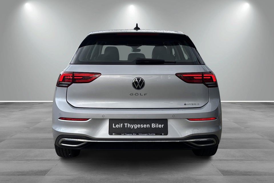 VW Golf VIII 1,4 eHybrid DSG 5d
