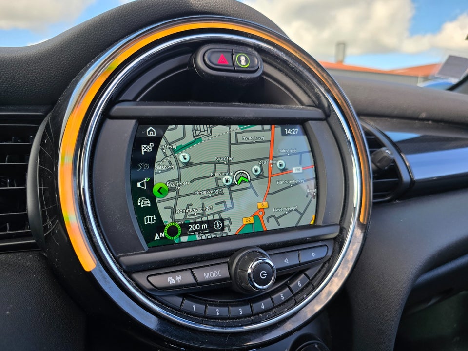 MINI Cooper SE Greenwich 3d