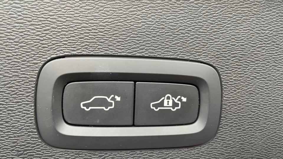 Volvo EC40 Extended Range Core 5d