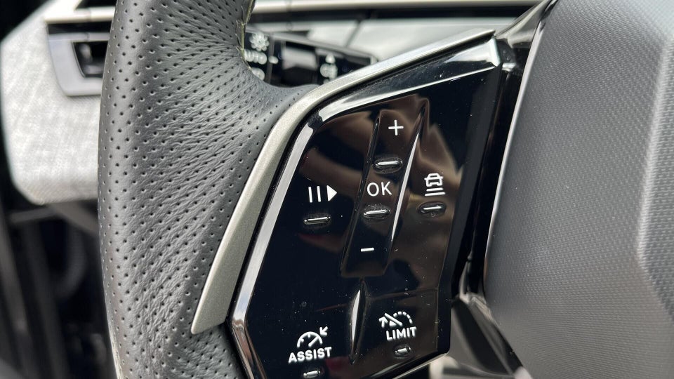 Peugeot e-5008 77 GT 7prs 5d