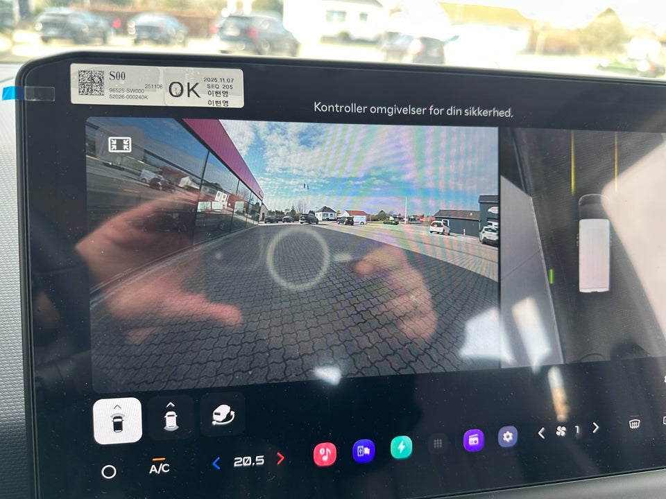 Kia PV5 71 Long Range Upgrade 5d