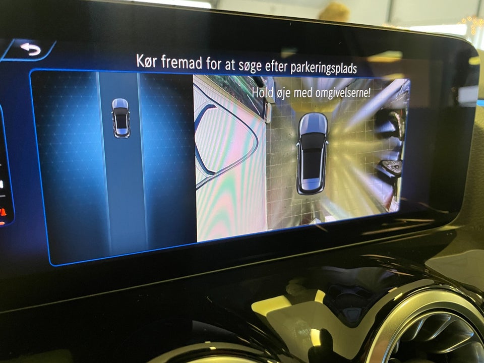 Mercedes EQA350 4Matic 5d