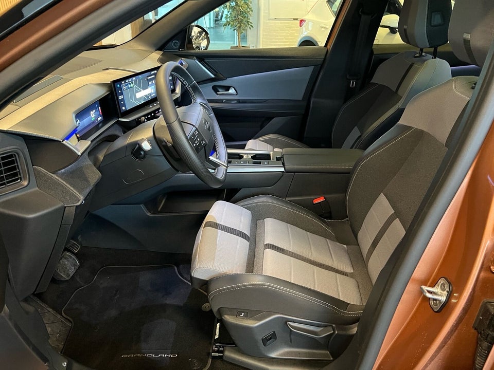 Opel Grandland-e 82 GS 5d