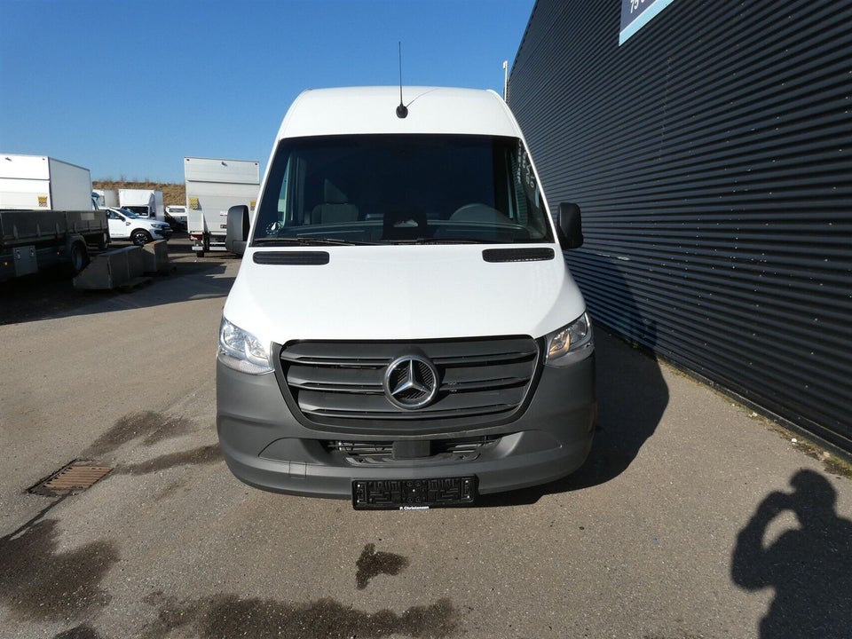 Mercedes Sprinter 317 2,0 CDi A2 Kassevogn PRO aut. RWD