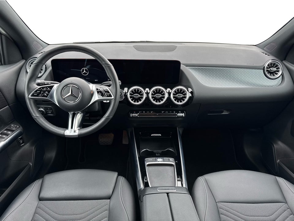 Mercedes EQA250 Progressive 5d