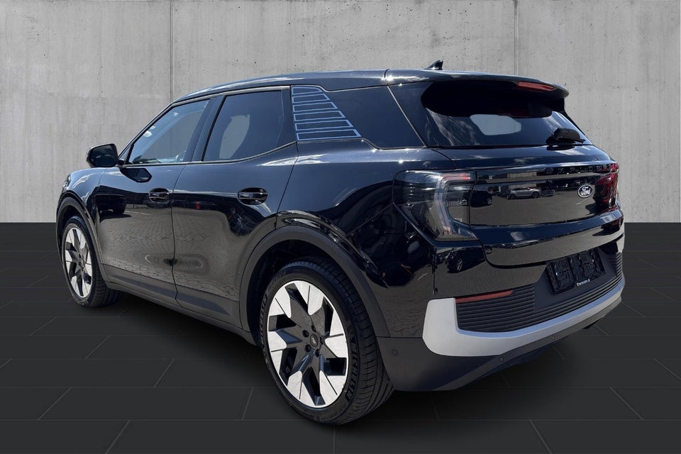 Ford Explorer 77 Premium Extended Range 5d
