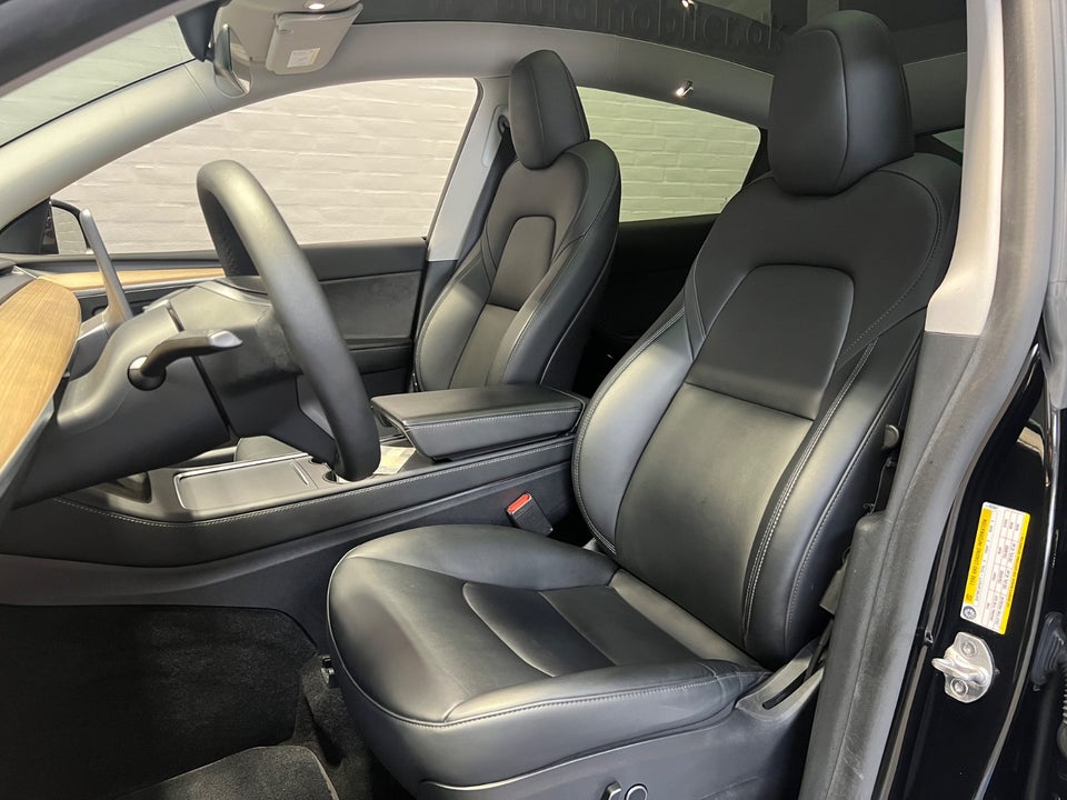 Tesla Model Y Long Range AWD 5d