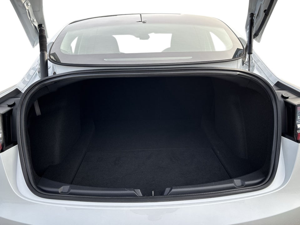 Tesla Model 3 RWD 4d