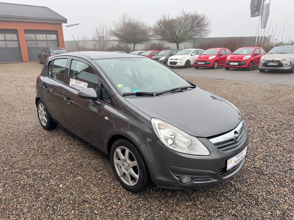 Opel Corsa 1,4 16V Cosmo 5d