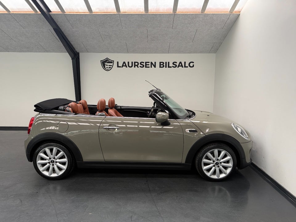 MINI Cooper 1,5 Essential Cabriolet 2d