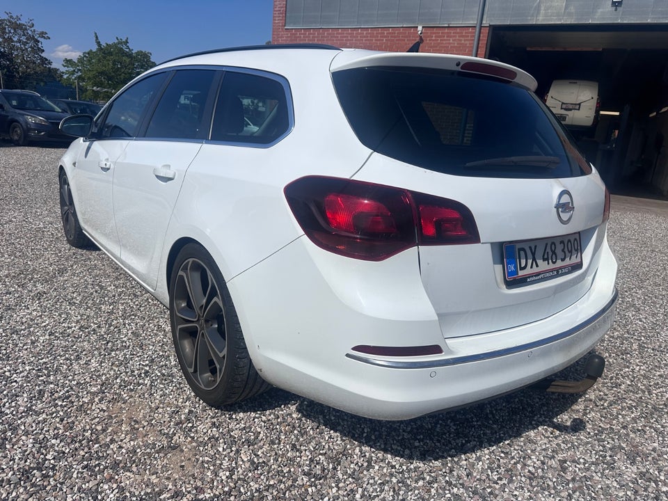 Opel Astra 1,6 CDTi 136 Enjoy Sports Tourer 5d