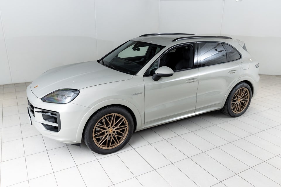 Porsche Cayenne 3,0 E-Hybrid Tiptr. 5d