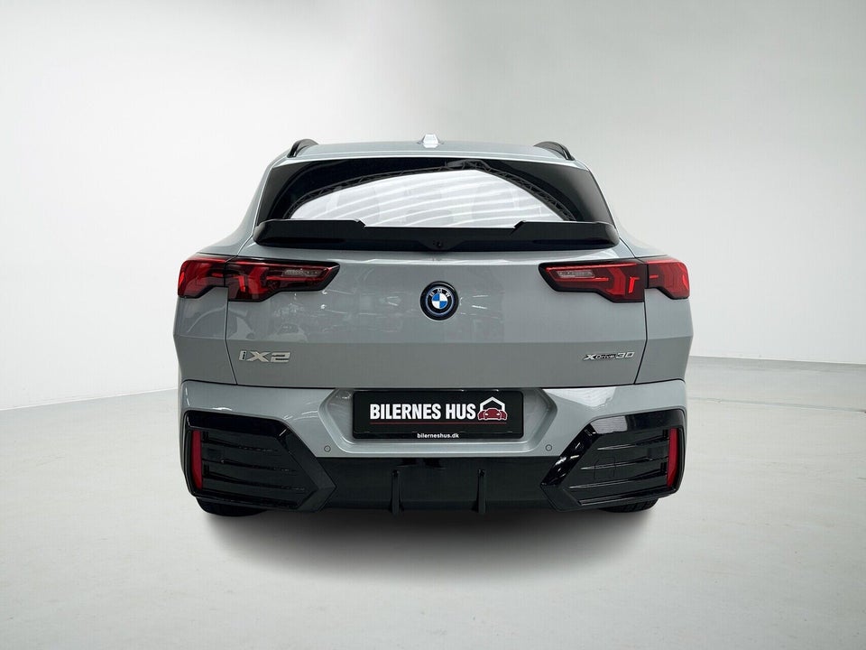 BMW iX2 xDrive30 M-Sport 5d