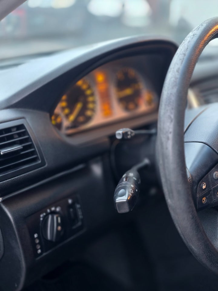 Mercedes B180 2,0 CDi aut. 5d