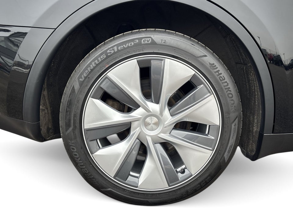 Tesla Model Y Long Range AWD 5d