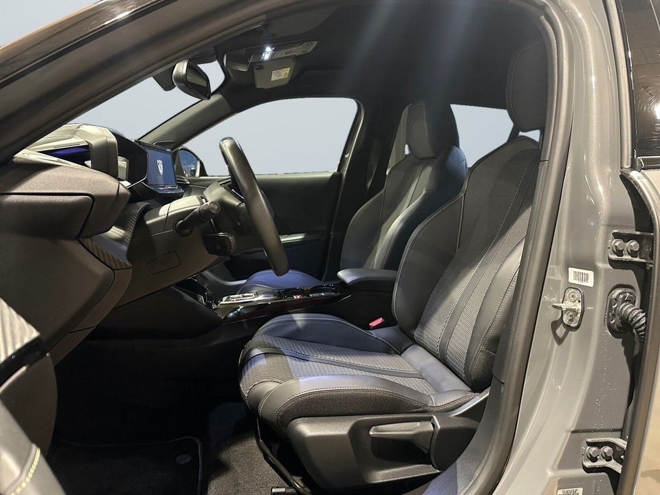 Peugeot e-2008 54 GT 5d