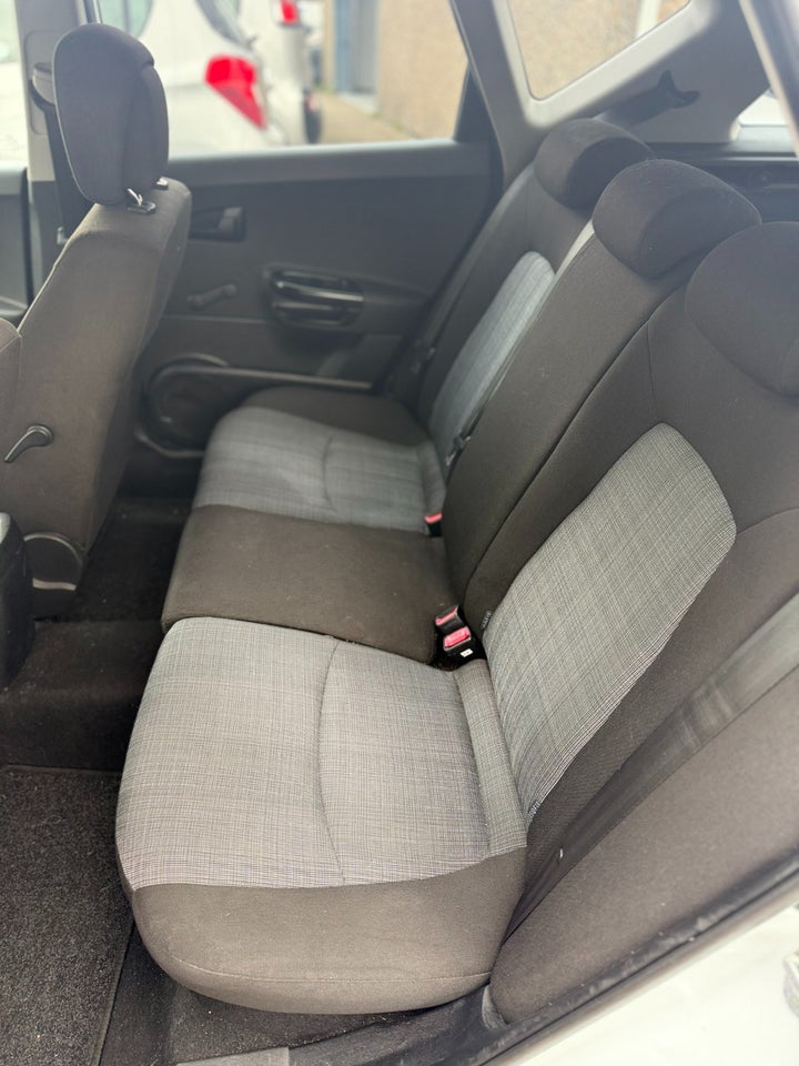 Kia Ceed 1,4 CVVT 90 Active ECO 5d