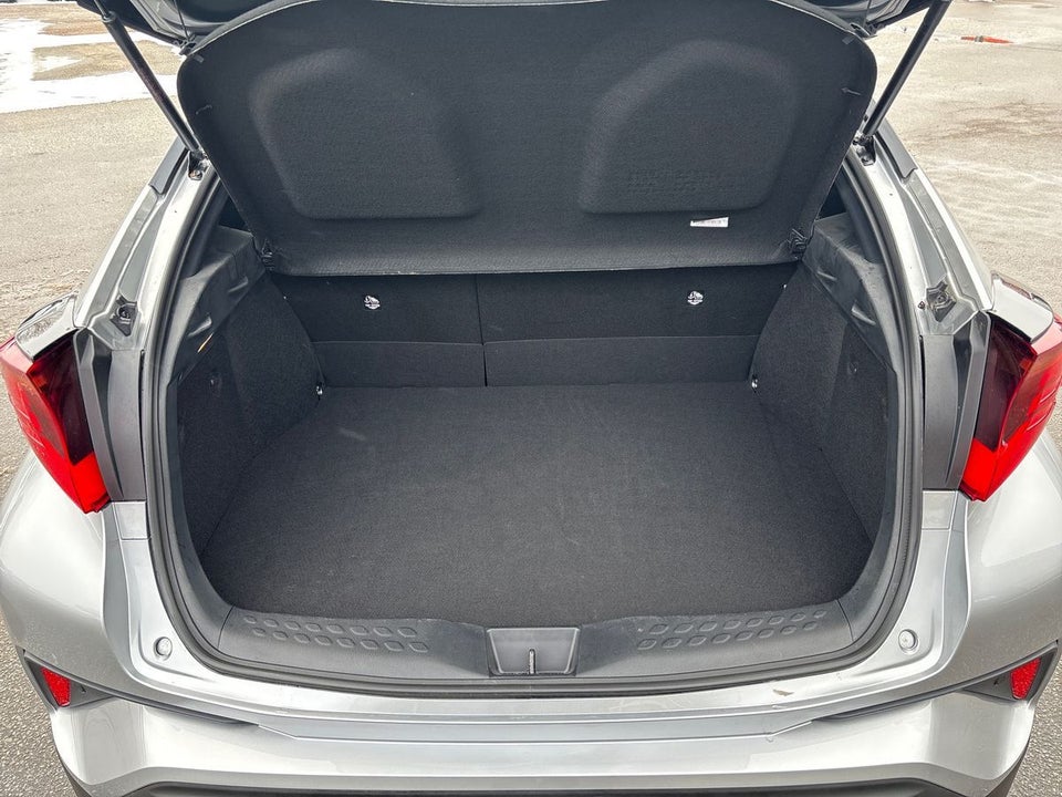 Toyota C-HR 2,0 Hybrid C-HIC CVT 5d