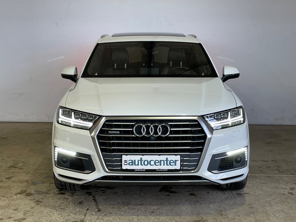 Audi Q7 3,0 TDi e-tron quattro Tiptr. 5d
